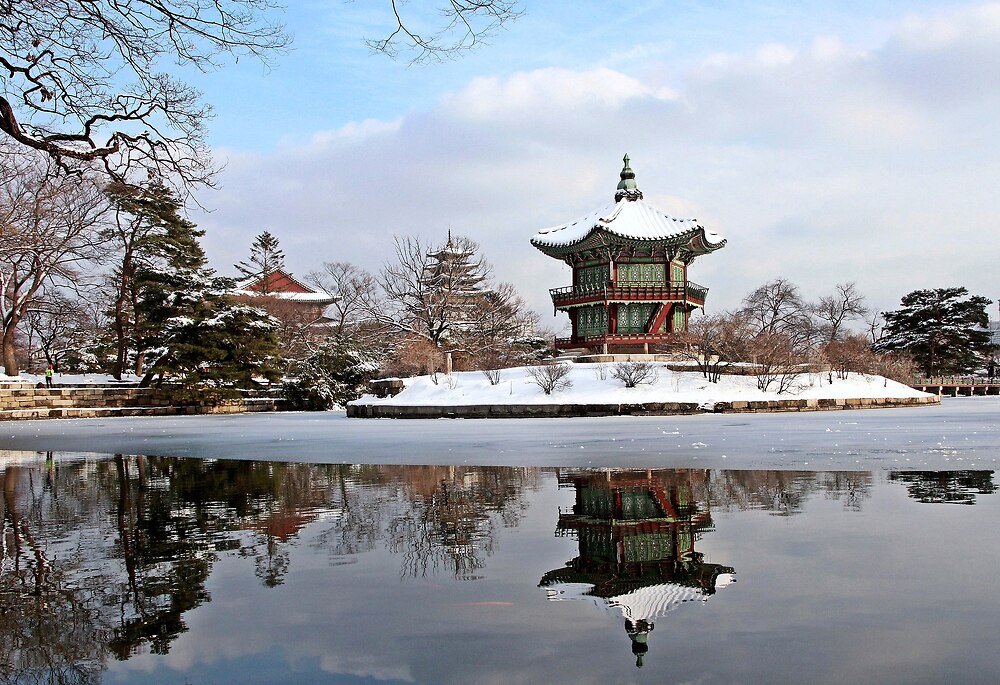 Hyangwonjeong in winter, Gyeongbokgung, Seoul South Korea