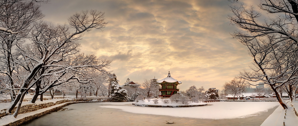 Hyangwonjeong under the snow, Gyeongbokgung, Seoul South Korea, Winter 2013